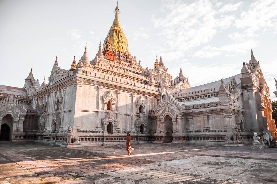Myanmar photo gallery - Ananda Temple Bagan