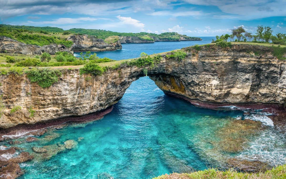 sunny day at Broken Beach Nusa Penida