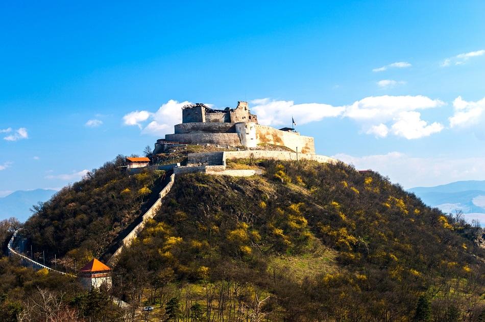 Deva Fortress Hill