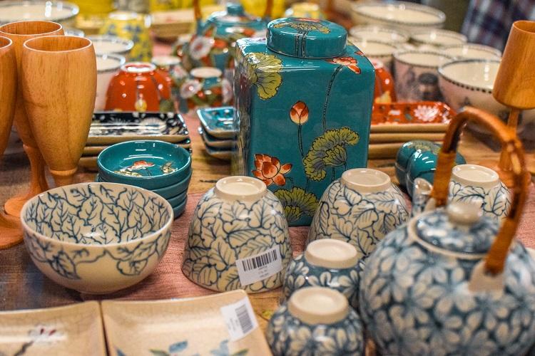 Shopping for pottery in Hoi An