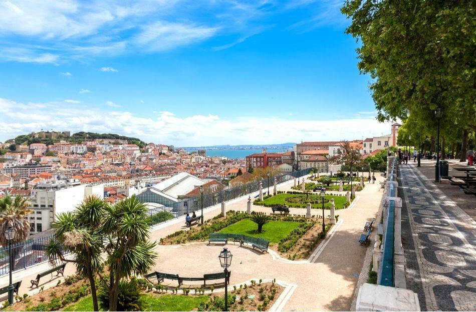 Miradouro de Sao Pedro de Alcantara Lisbon