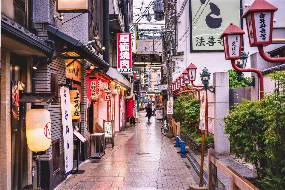 Osaka tiny street sunset