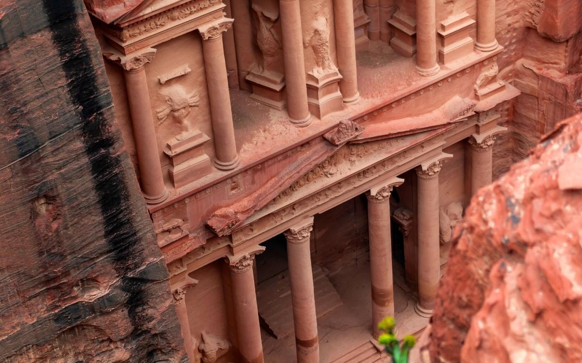 treasury viewpoint petra, treasury view petra, treasury hike petra, treasury viewpoint guide