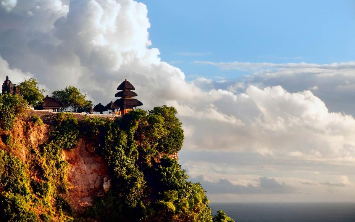 best temples in bali, best balinese temples, beautiful temples in bali, top balinese temples, top temples in bali, sacred temples bali, unique temples bali, popular temples bali, famous temples in bali