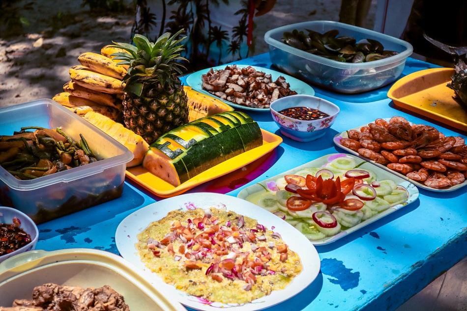 Lunch at Shimizu Island, El Nido