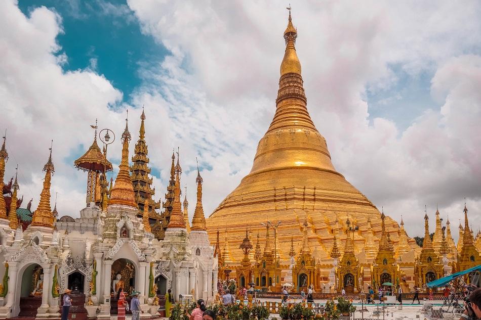 Best Yangon Temples - Shwedagon Pagoda