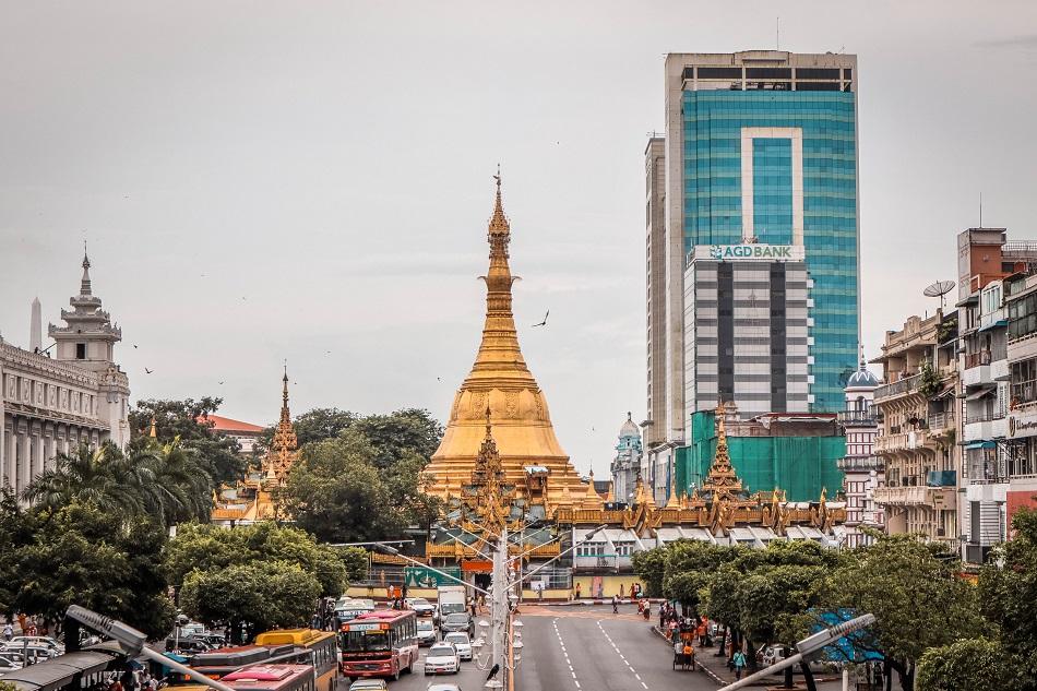 Best Yangon Temples - Sule Pagoda