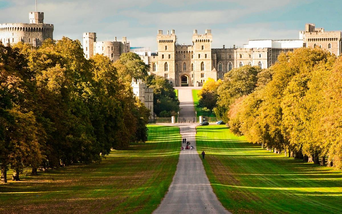 Windsor Castle, England - the most beautiful castles in Europe, fairytale castles in Europe, top castles in Europe, must-visit castles in Europe. unique castles in Europe